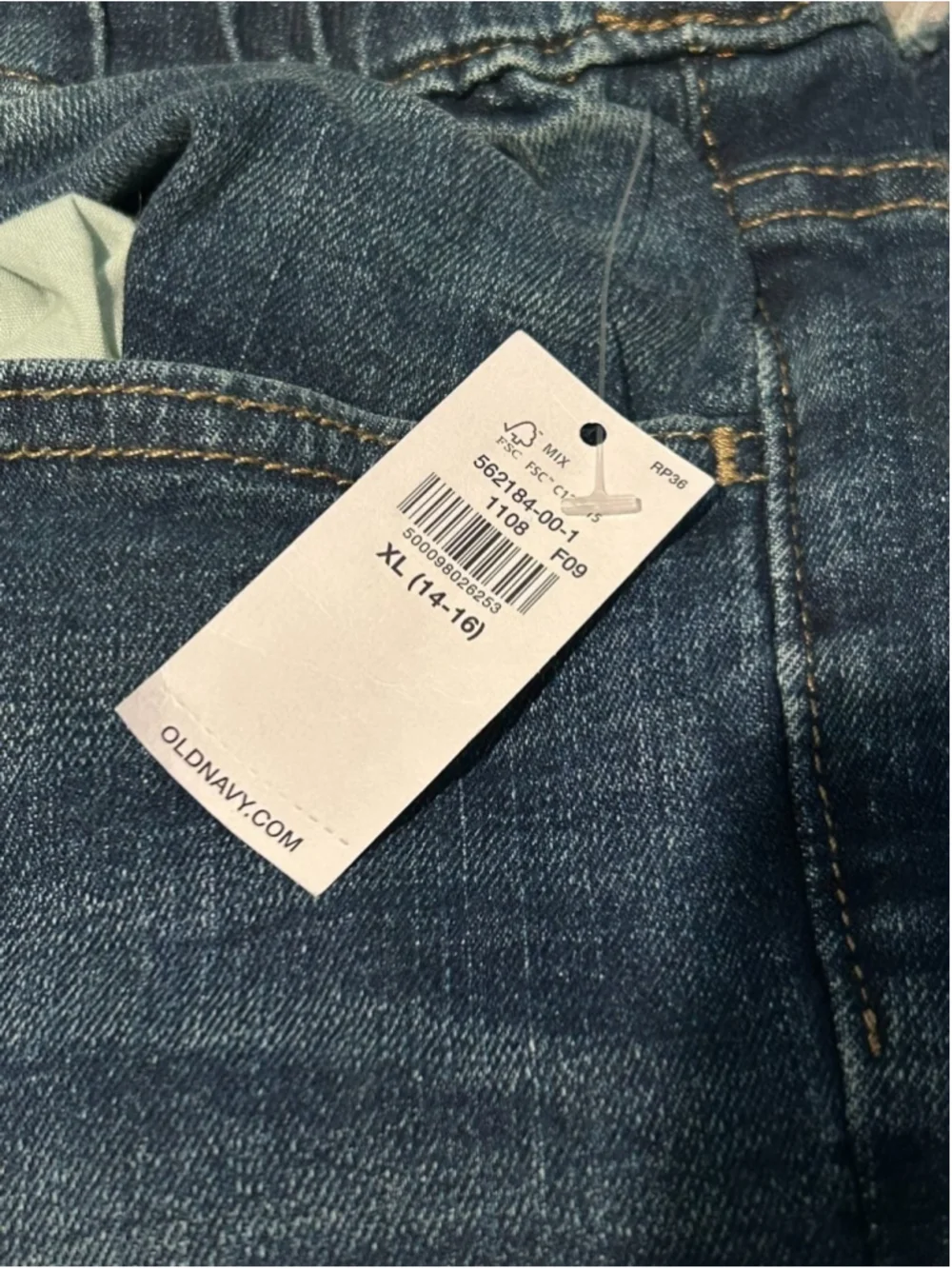 Old Navy Boys XL 14-16 Slim 360 Stretch Denim Shorts New With Tags Raw Frayed